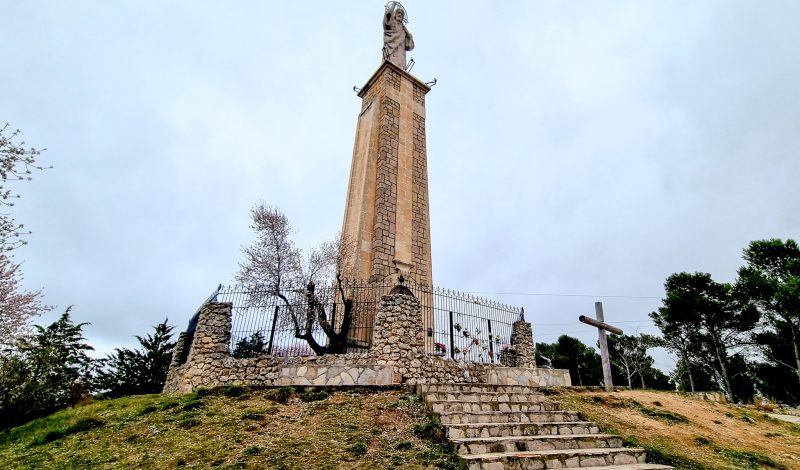 Statue des Erlösers auf dem Hügel Sierro del Socorro